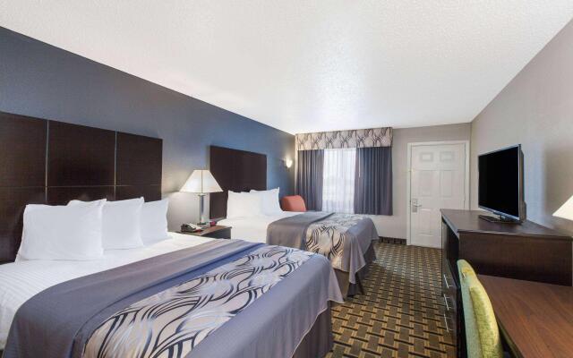 Days Inn by Wyndham Ennis