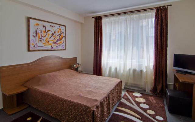 Tranzzit Hotel