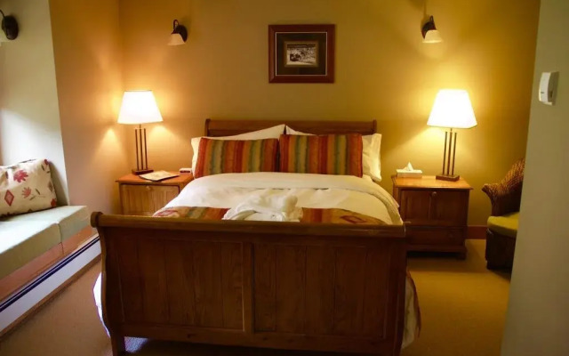 Vagabond Lodge at Kicking Horse Resort