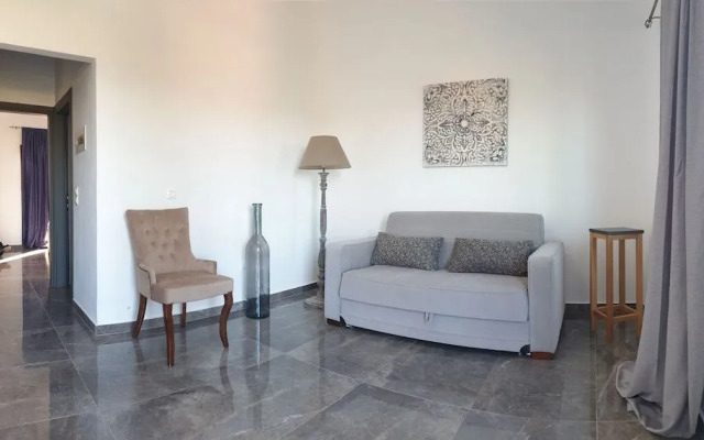 Odos Oneiron Tavronitis Bay