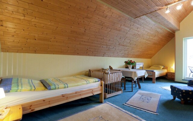 Cozy Apartment in Gerolstein with Garden