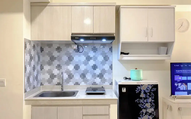 Homey 2Br At Meikarta Apartment