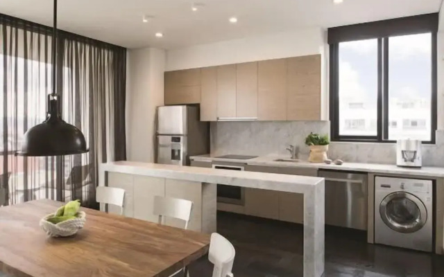 w Spacious 3BR w View in El Nogal