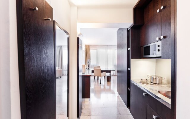 BURNS Art Apartments