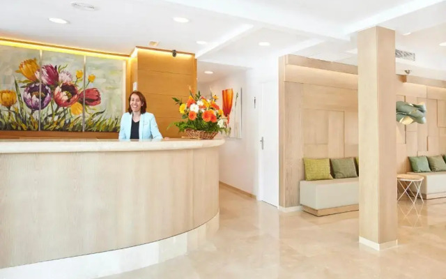 Universal Hotel Laguna