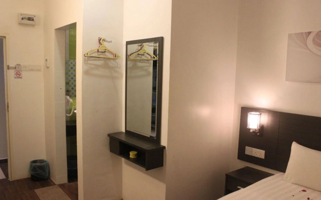 Apple 1 Hotel Superior