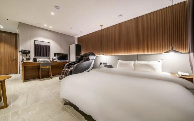 Wonju Central Hotel