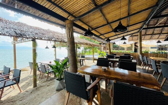 Absolute Beachfront Resort