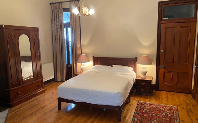 Yass Central Bed & Breakfast – Guest Rooms – Yass