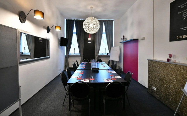 Hotel Amical