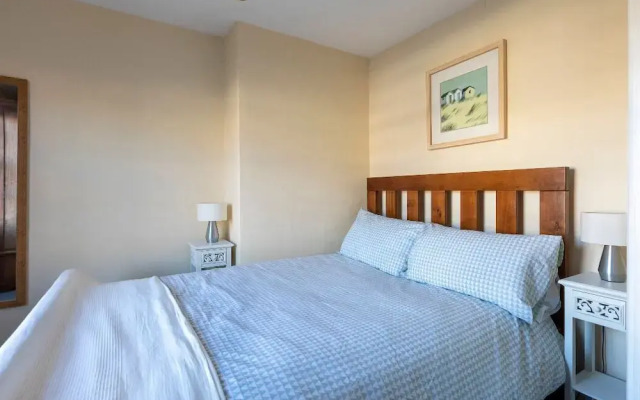 Central Dartmouth Townhouse