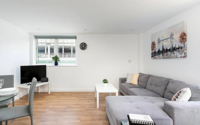 Skyvillion - Huge 4bed Apartment Wbalcony - Parking