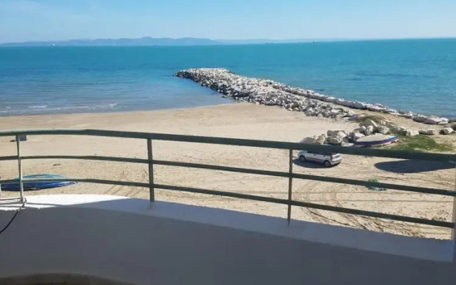 Palm Hotel