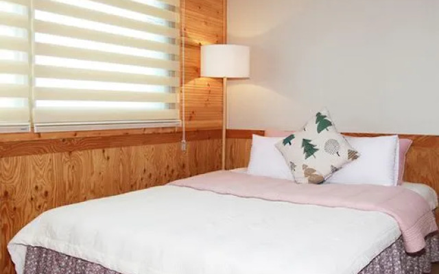 Gyeongju Feel House Pension