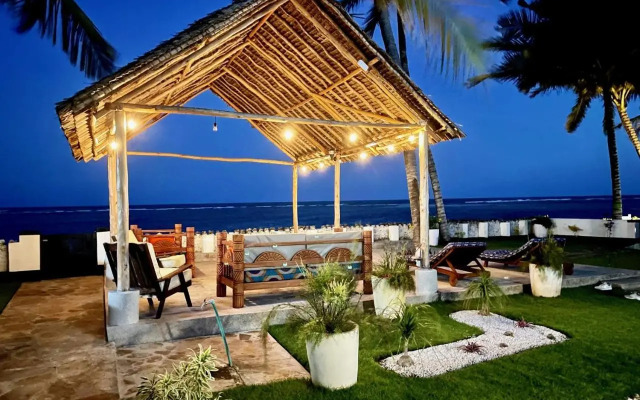 Oasys House - Beautiful Private Beach Front Home