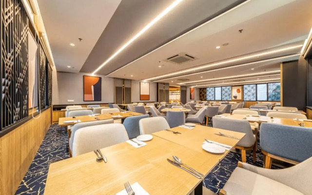 Fives Hotel Johor Bahru City Centre