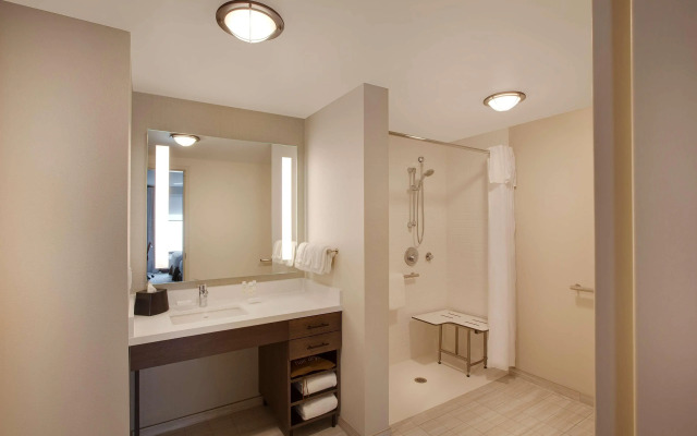 Homewood Suites by Hilton Louisville Downtown, KY