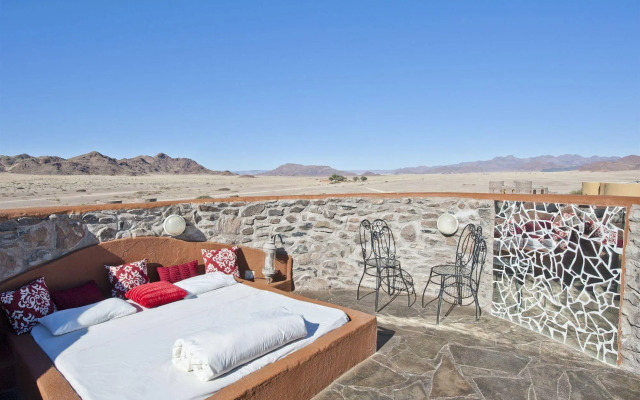 Le Mirage Resort and Spa