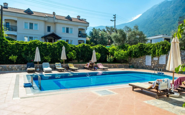 Sea Breeze Hotel & Apartments