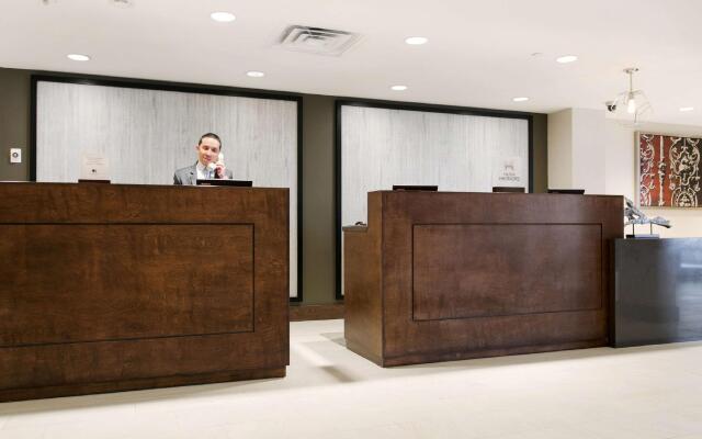 DoubleTree by Hilton New Orleans