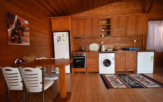 Villa Belize 2 by Helaltatilvillari