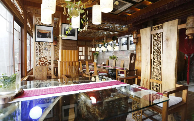 LongJi One Art Hotel