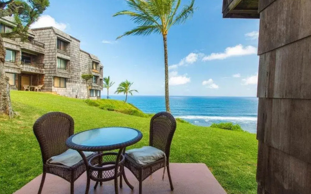 Sealodge E4 by RedAwning