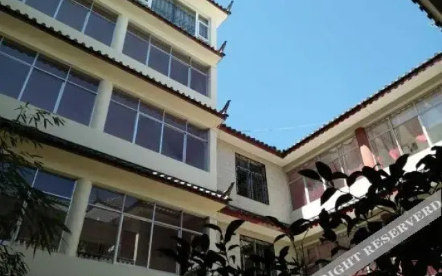 Shuangfu Hostel