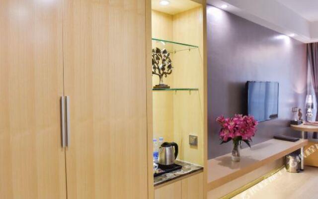 Maotai Yingbin Hotel (Haikou East High-speed Railway Station)