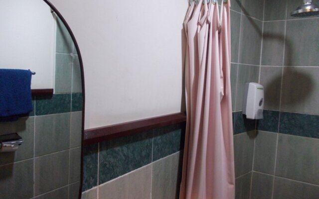 Hotel Sri Sutra (Bandar Puchong Utama )