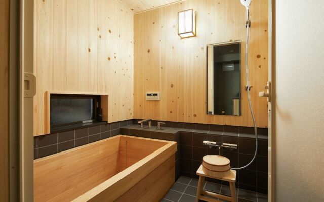 HANARE KYOTO In