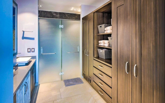 Luxe Puerto Vallarta Condo, Steps From it All