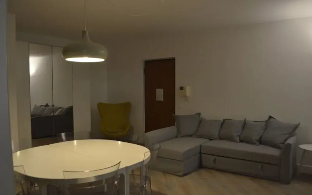 V12 Apartments - Trecate