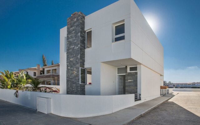 Cyprus Villa Pearl 15 Gold