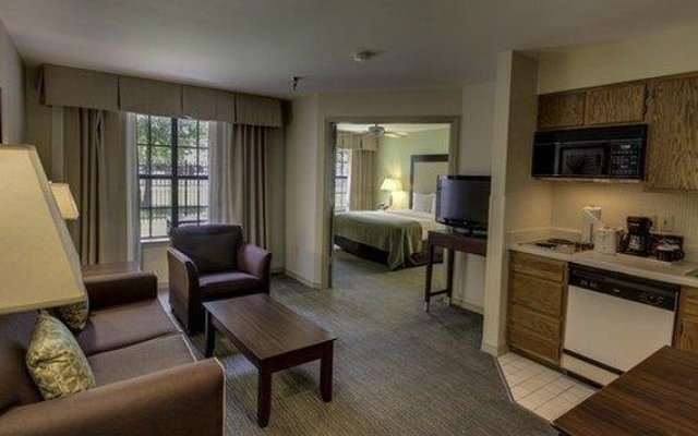 Holiday Inn Hotel And Suites Covington
