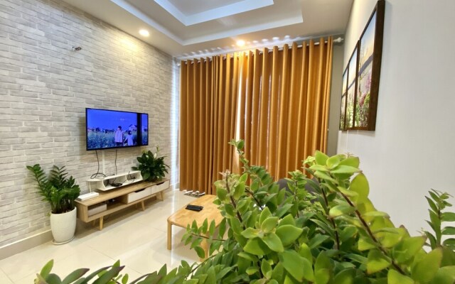Diamond Sea Apartment