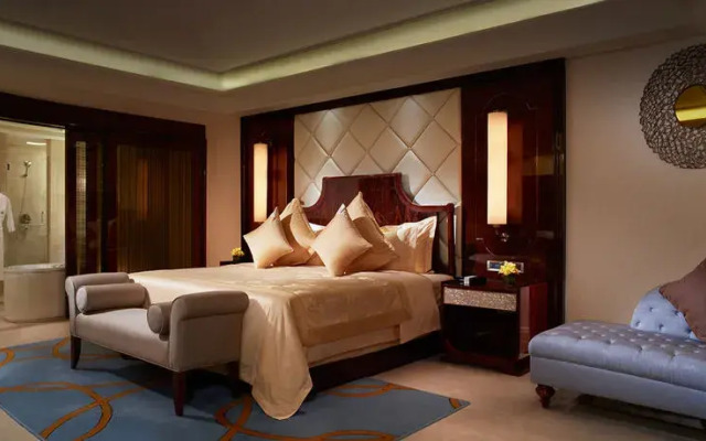 Sheraton Sanya Bay Resort