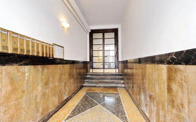 Restart Accommodations Little Colosseum