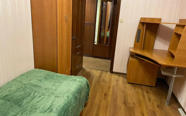 There is an apartment on Akademika Prospekt 12