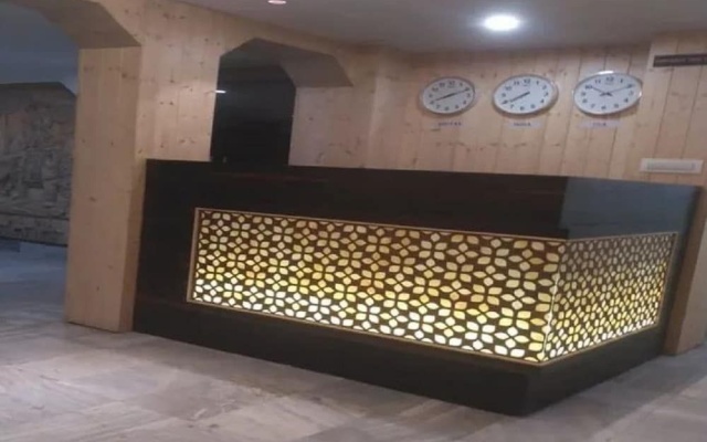 The Park Hotel – Lobby – Mirik