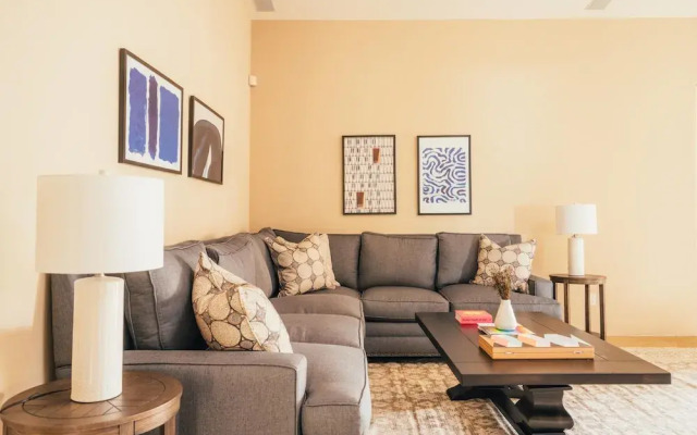 Firefly by AvantStay