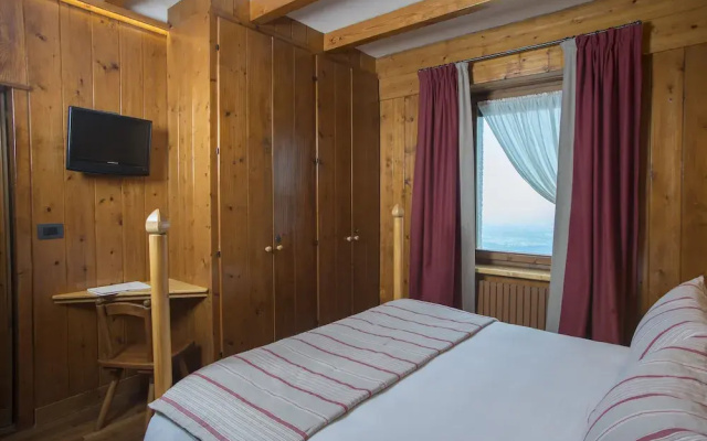 Albergo Ristorante Bucaneve