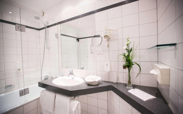 Holiday Inn - the niu, Stream Monchengladbach by IHG