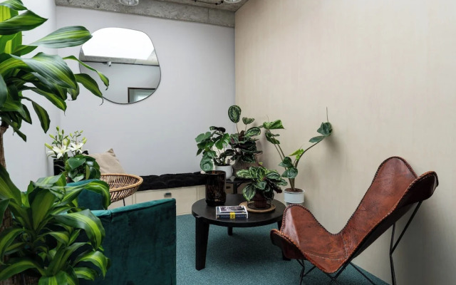 Boutique Hotel RABBIT HOLE