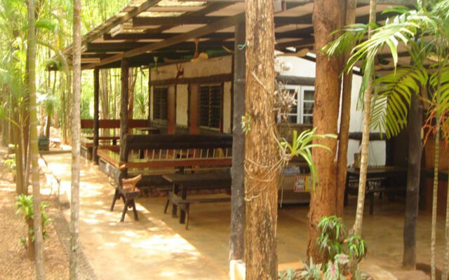 Sam's Jungle Guesthouse