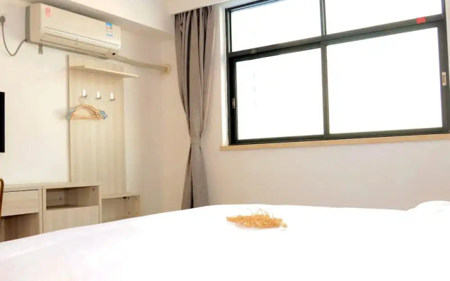 Yimi Hotel Sanyuanli Subway Station