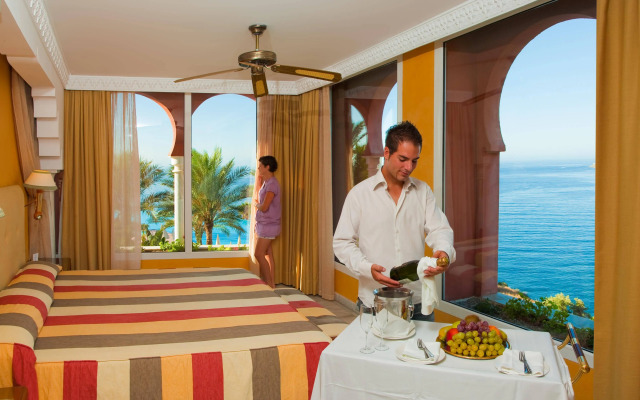 Playacalida Hotel