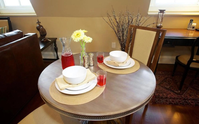 Guesthouse at Norwalk Inn