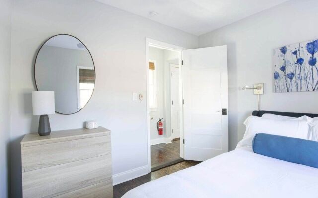 Apartment off St. Philip Walk Everywhere