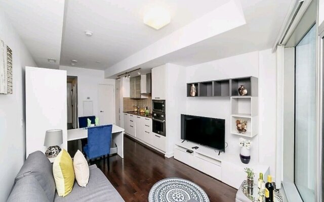 Stallion Suites Opp CN Tower & Scotiabank Arena